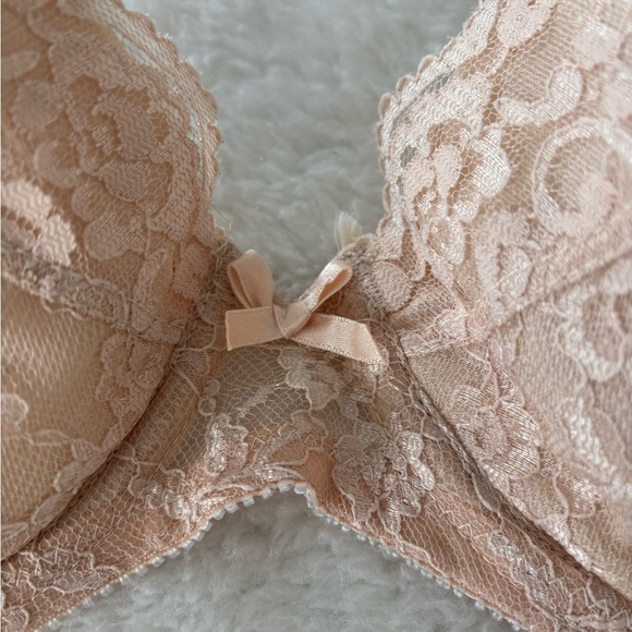 JC Penney Vintage Lace Underwire Bra in Cream size 34C - Picture 8 of 14